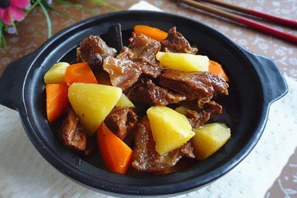 咸牛肉土豆半成品菜做法大全,咸而不腻一道美食