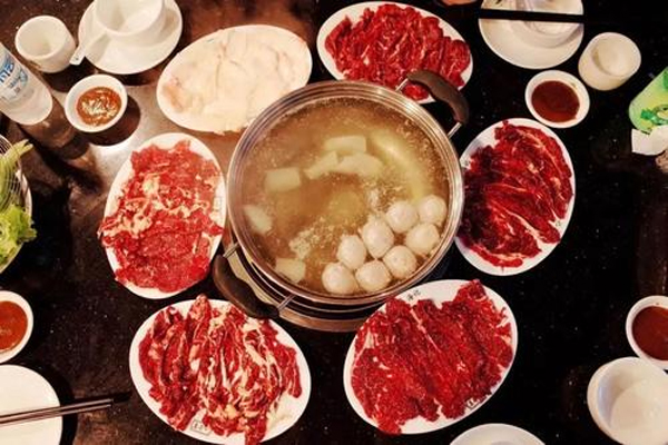 自热牛肉火锅怎么做?众味坊来教你做出的香辣口味