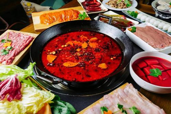 火锅食材品牌餐爆食材再获一次融资，已于近日完成千万元融资，