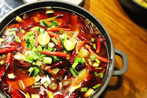香辣牛杂煲具体做法讲解,麻辣可口有饱肚子
