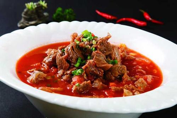 西红柿炖牛腩做法大全,冬日暖身必备的美食