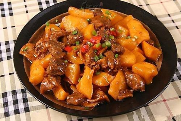 牛肉土豆如何做?需要准备哪些食材