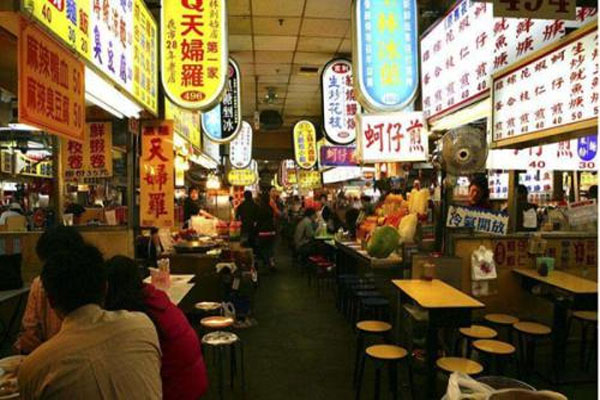 台湾2020年餐饮业营业额为7776亿台币,19年来出现负增长