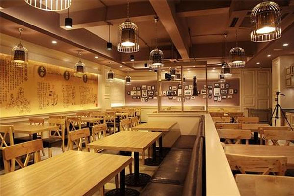 全国餐饮收入7085亿元，餐饮业用工市场再次活跃起来