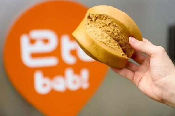 巴比食品与好礼客举行战略合作仪式，计划加速全国化布局