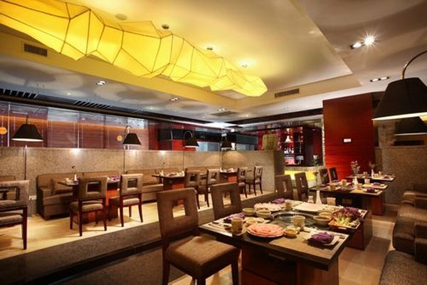 大众餐饮时代餐饮同质化显现,进入拼产品“刺刀”的阶段