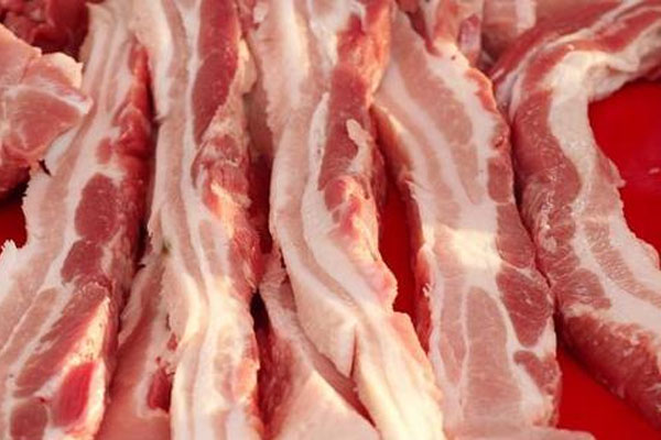 猪肉价格连续12周下跌,已经降到了20元/斤