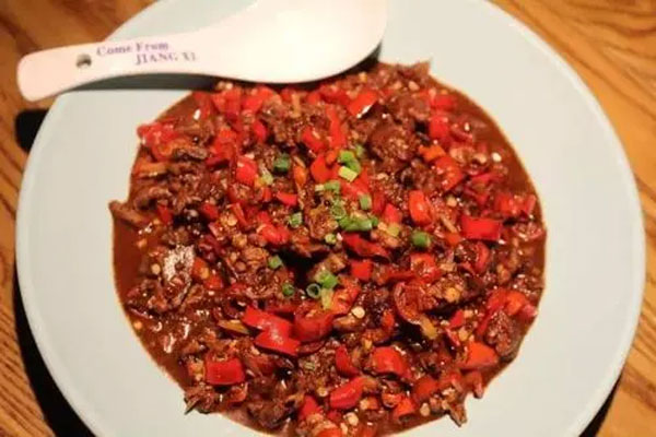 江西省商务厅打造赣菜品牌行动计划,推动餐饮消费市场强劲复苏