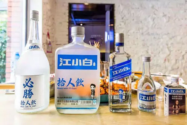 江小白开起小酒馆,主打“酒菜一味”的餐酒体验