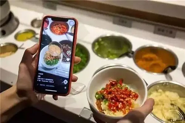 短视频网站开始入驻餐饮行业,涉足餐饮外卖和开设餐饮实体店