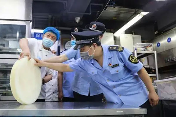 北京市场监管局对餐饮行业开展食品安全大检查,华莱士累计通报17次