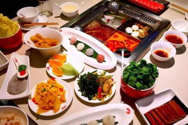 海底捞在香港联交所发布公告,年底将关停300家门店